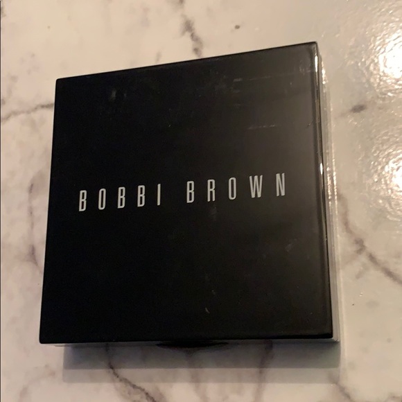 Bobbi Brown Bronze Glow Highlighting Powder - Picture 3 of 11